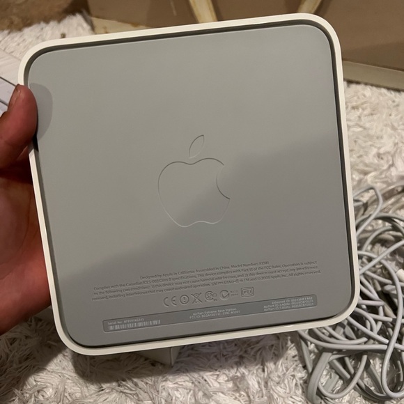 Apple AirPort Extreme Base Station MB763LL/A Wireless Router Wi-Fi 802.11n A1301 - Picture 7 of 11